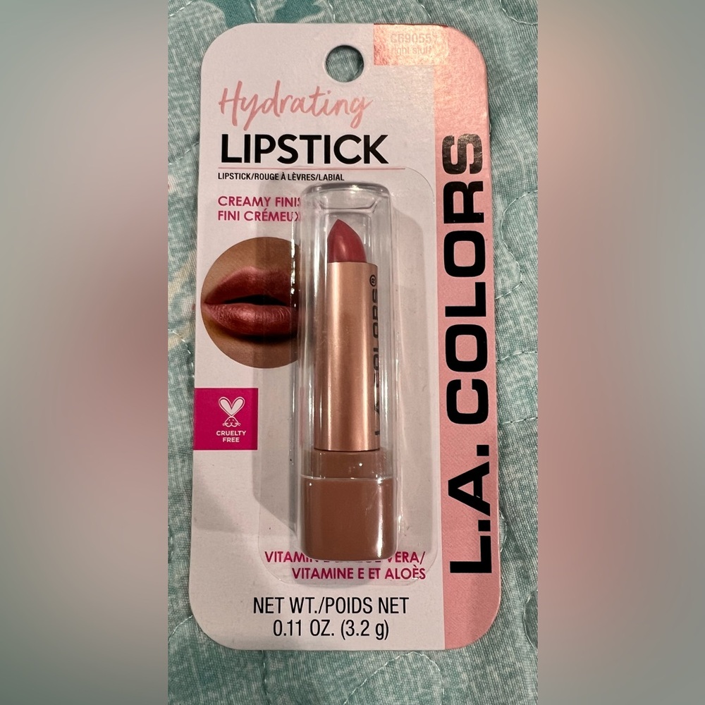 L.A. Colors Creamy Finish Lipstick - Pink - Picture 5 of 6